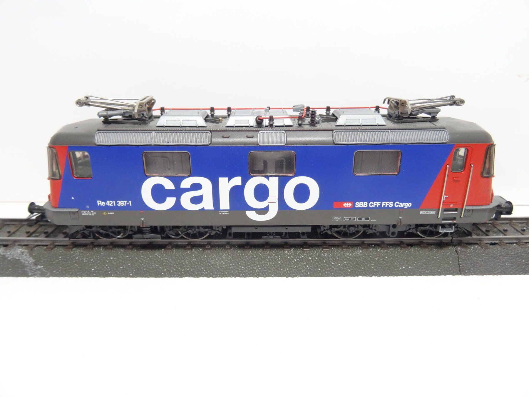 Märklin Modelleisenbahnen: Märklin H0 37345 SBB Cargo Re 421 digital – Neu (gemäss Beschreibung) aus Hochdorf von Teger02 3