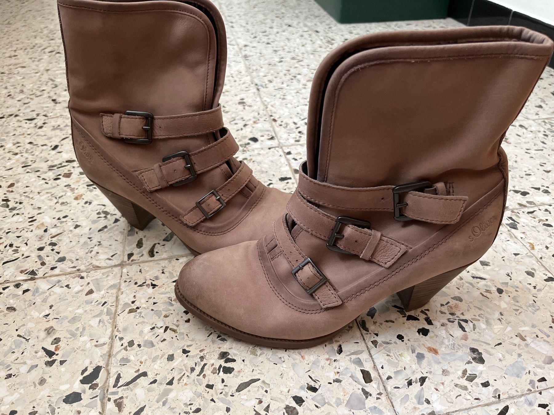 S.Oliver Scarpe da donna: Stivaletti S. Oliver – Usato da Besazio venduto da EmyScucy