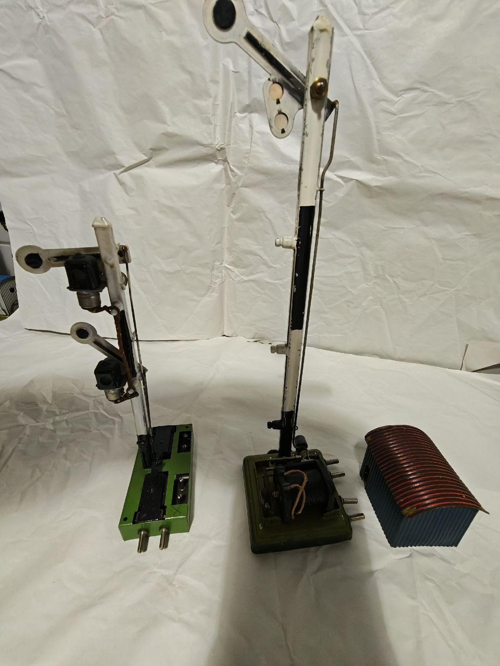 Märklin Modellini di ferrovie: Märklin Sémaphore électronique défectueux. – Difettoso da Genève venduto da baker02 1