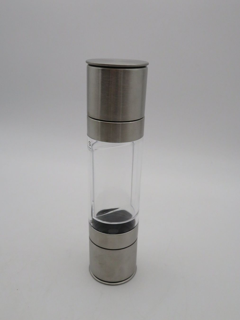Set di piatti: 2 in 1 Salz & Pfeffermühle – Nuovo (secondo la descrizione) da Reinach BL venduto da WBZ-Flohmarkt 4