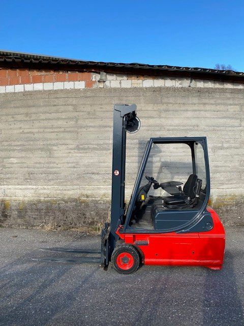Linde Carrelli elevatori e a forche: Linde Triplex Elektro Stapler E16-02 – Usato da Laufen venduto da VERARMUS11 4