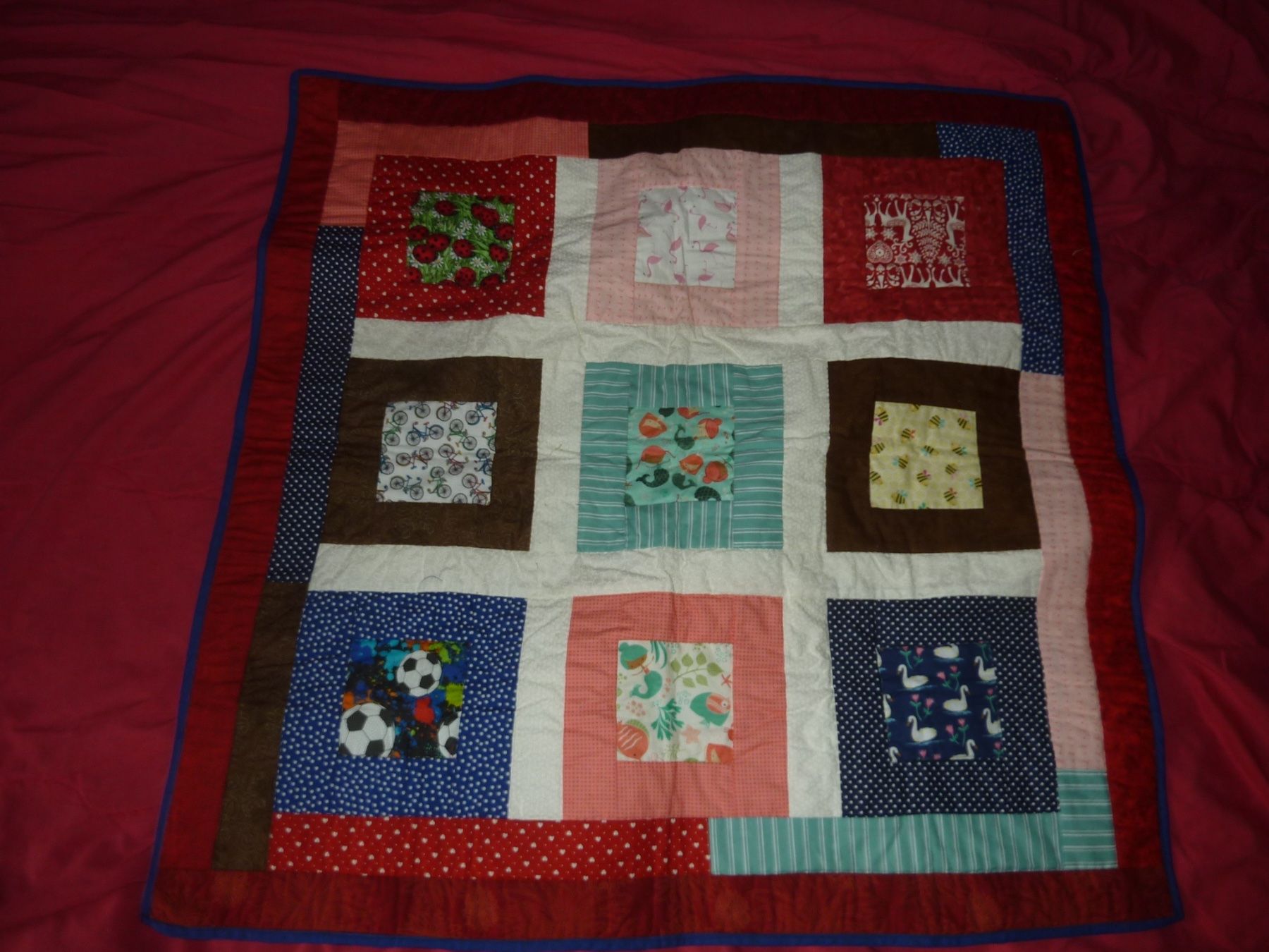Coperte: couverture patchwork pour enfant 87 x 86 cm artisanal – Usato da geneve venduto da chriztel 1