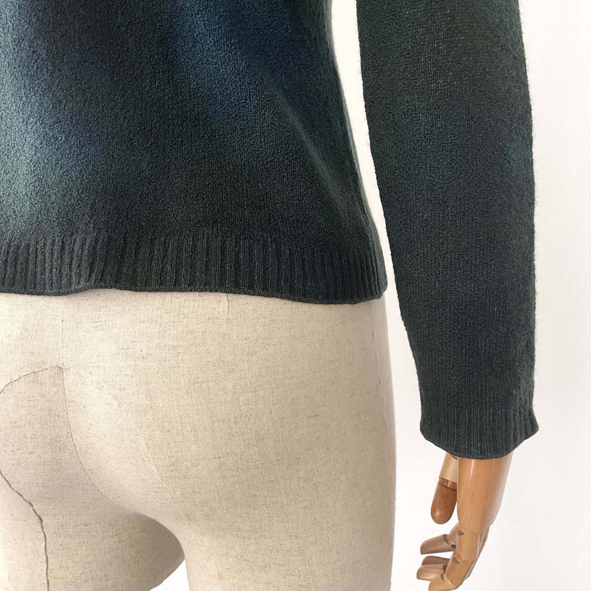 Escada Maglioni & Felpe: ESCADA Cashmere Sweater – Nuovo (secondo la descrizione) da Emmen venduto da Avviivva_Com2023 6