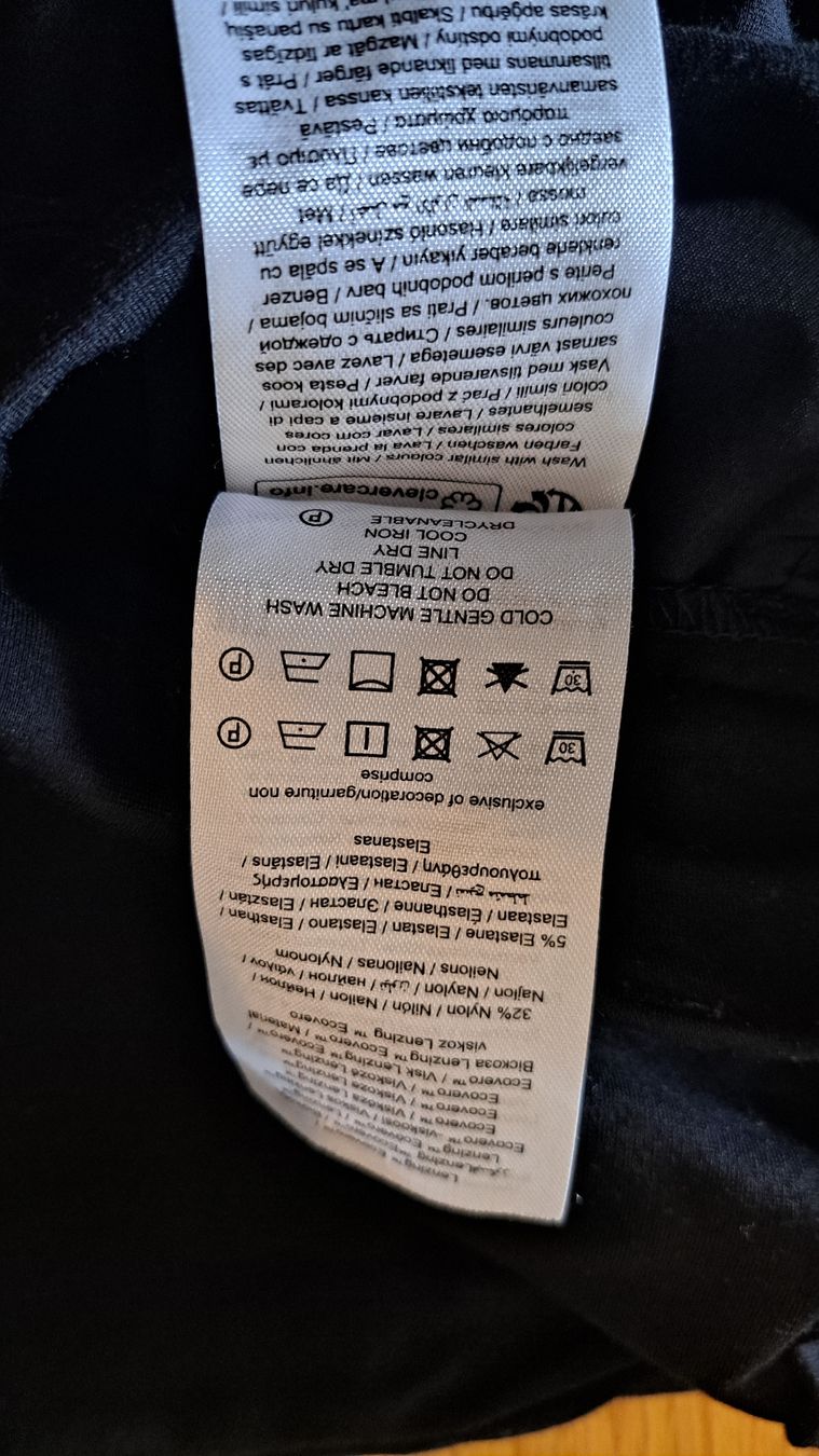 Only Pantaloni: Only Stoffhose Schwarz 3/4 – Usato da Seengen venduto da ja6_65wp 6