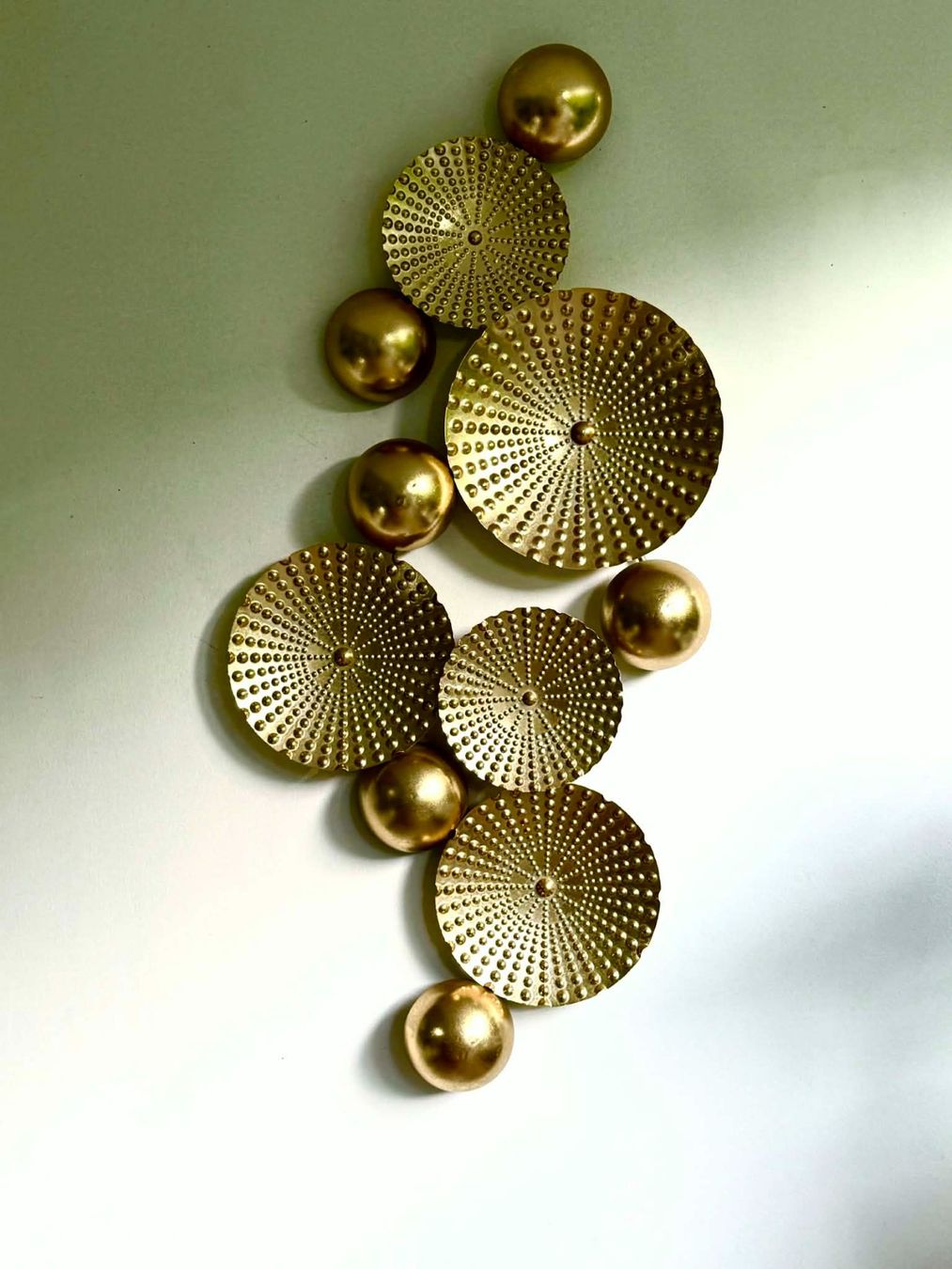 Tutte le decorazioni: Sehr grosse goldige Deko Element – Usato da Bern venduto da MIR-IAM 2