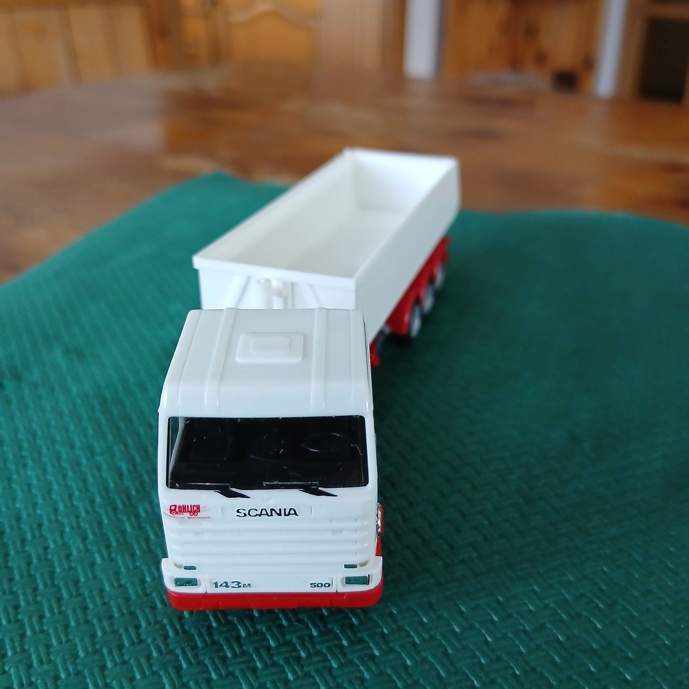 Scania Modellini d'auto: Scania 143M Kippsattelzug 2a-3a Fa. Röhlich – Nuovo (secondo la descrizione) da Salgesch venduto da andiroues