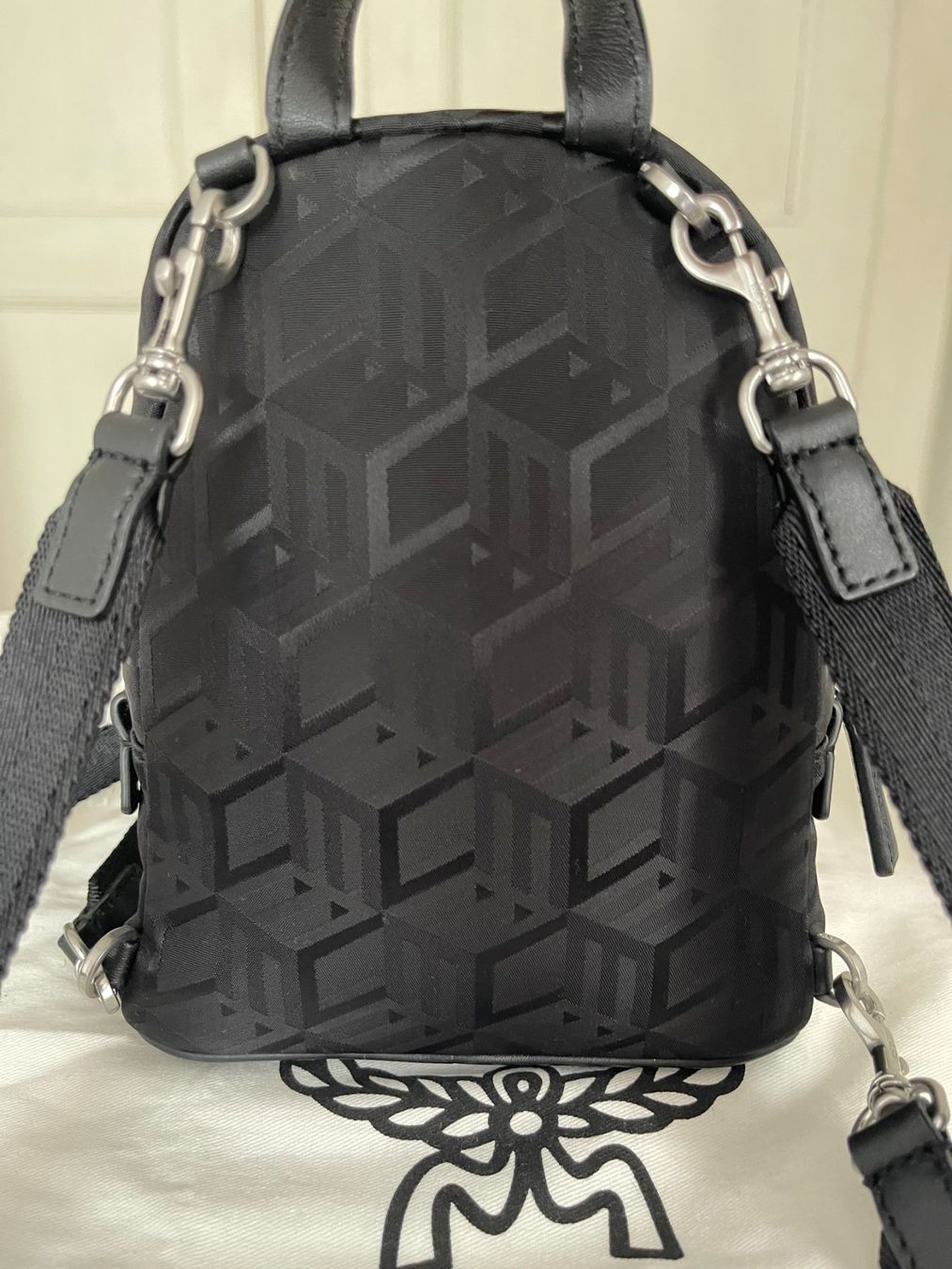 Mcm Rucksäcke: Neuer MCM Rucksack, Size Mini, aus Nylon – Neu (gemäss Beschreibung) aus Dottikon von Pega7 4
