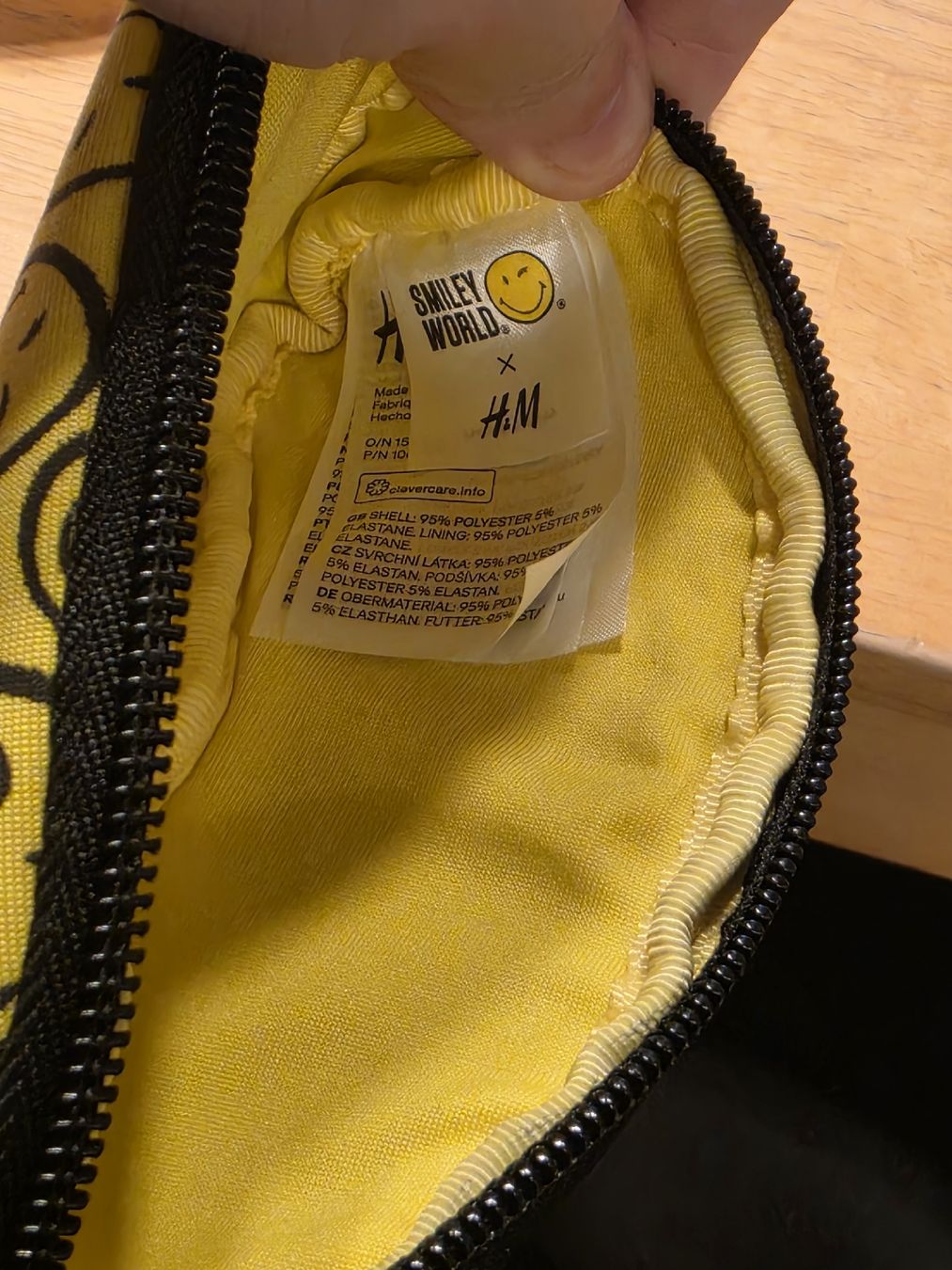 H&M Brillen & Gläser: Sonnenbrille H&M x Smileyworld mit Etui – Gebraucht aus Gerlafingen von SiM_sch 2