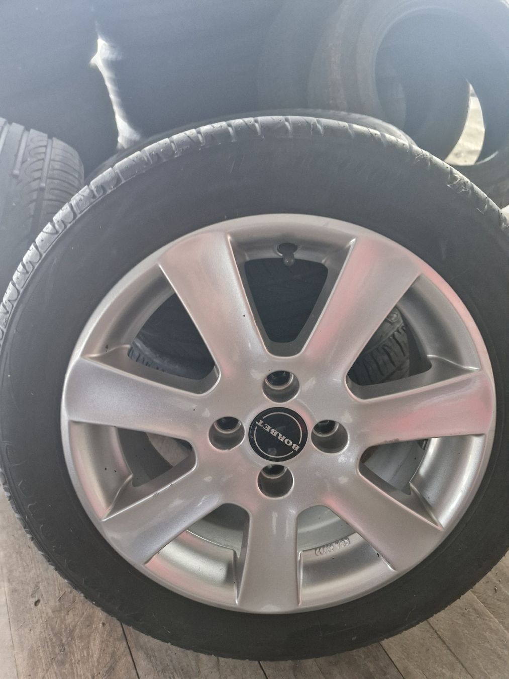 Pneus & Kompletträder: Kompletträder VW Skoda – Gebraucht aus Bünzen von wys_7td5 1