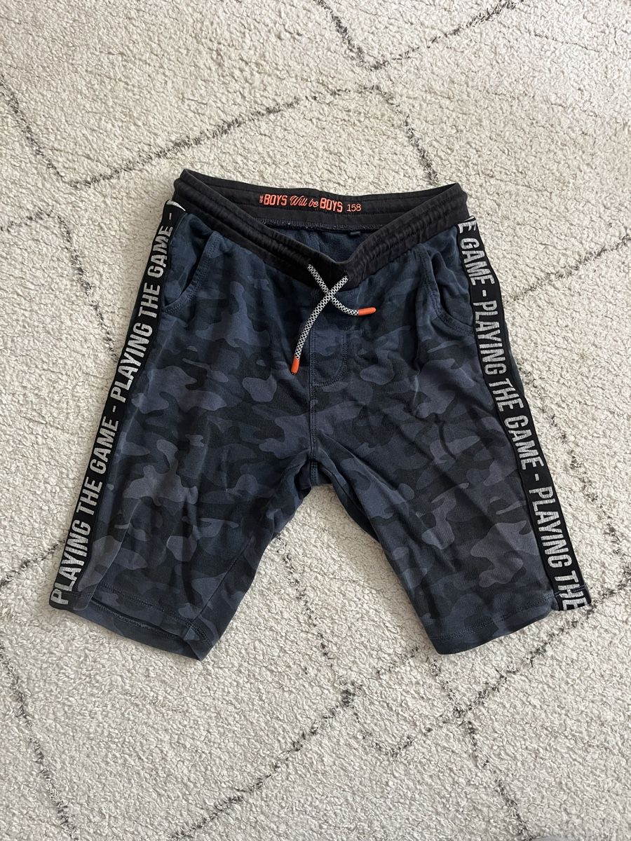 We Pantaloni: Kurze Trainerhosen – Usato da Baden venduto da Car_lio09