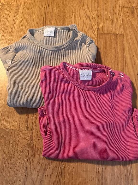Lotti & Set di vestiti: Oberteile (Sets) - Gr 86/92 – Usato da Adliswil venduto da vio_yk6b 2