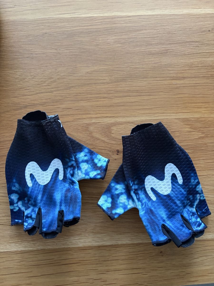 Sonstige Accessoires für Herren: Gobik Rennvelohandschuhe Team Movistar – Neu (gemäss Beschreibung) aus Weinfelden von lexerac