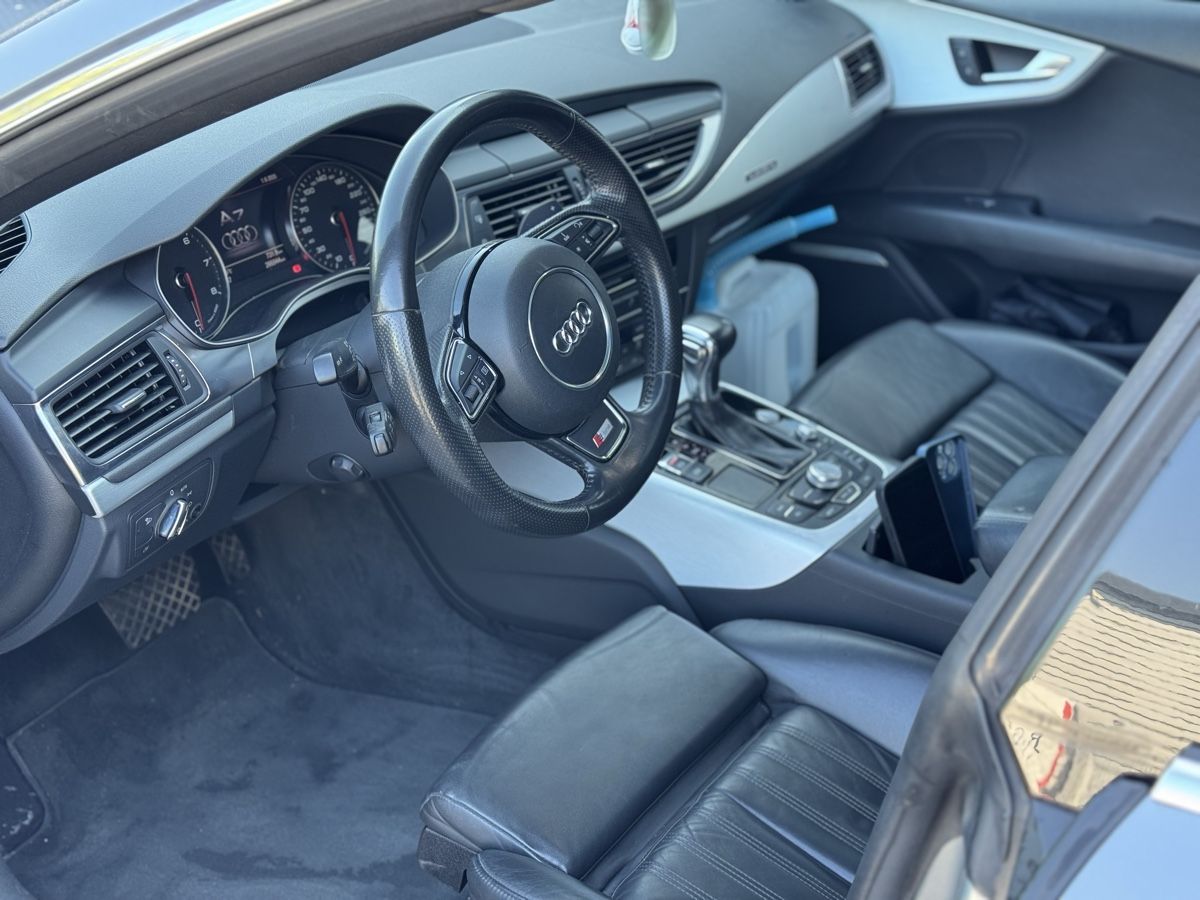 Audi Autos: Audi A7 3.0 tfsi  – D'occasion à Corbeyrier par ant_2r6l 8