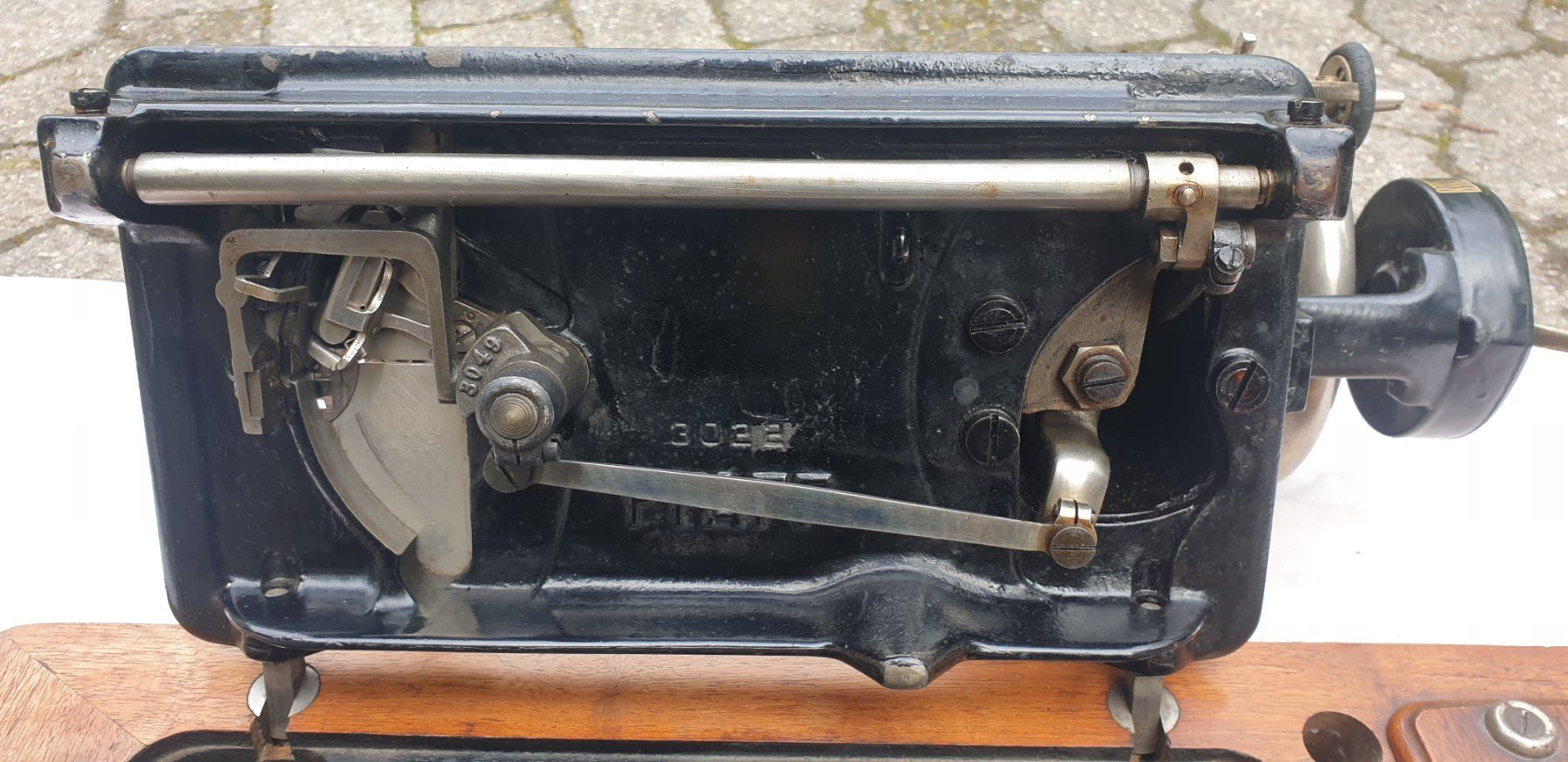 Pfaff Machines à coudre: Ancienne machine PFAFF manuelle – D'occasion à Lausanne par lae_c5zc 6