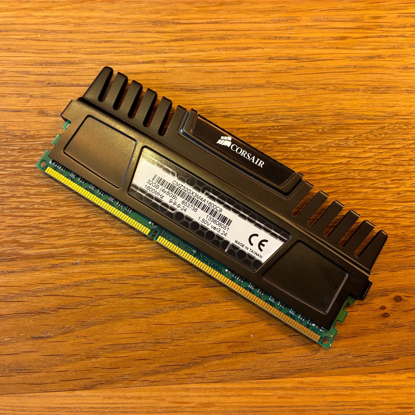 Corsair Memoria / RAM: 20 GB Corsair DDR3 – Usato da Winterthur venduto da M.D.Kern 4
