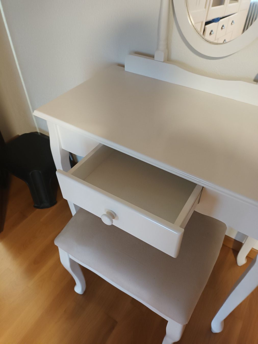 Tavoli da trucco: Table de maquillage – Usato da Bevaix venduto da MD1967 1
