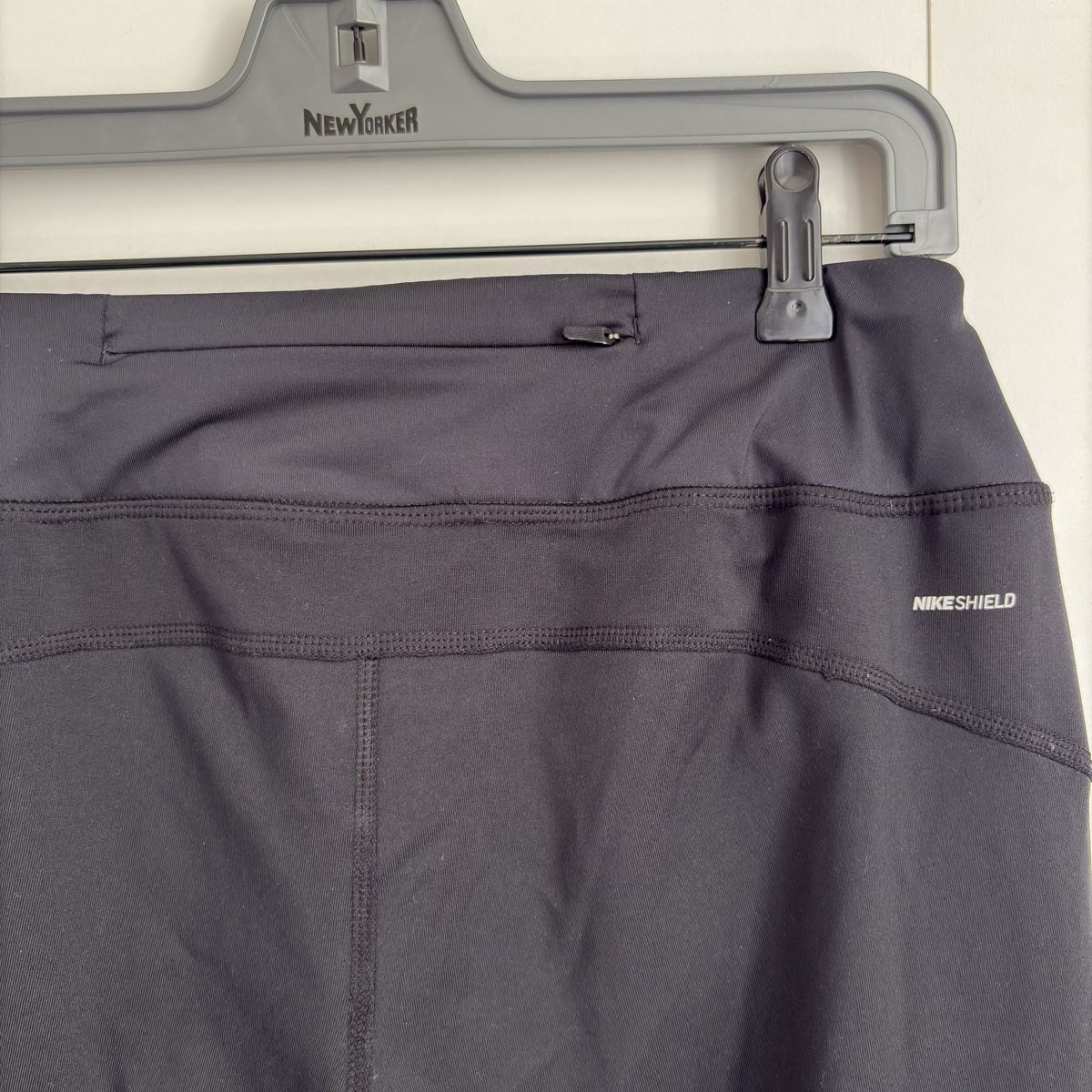 Nike Hosen: Pantalon sport Nike  – Neu (gemäss Beschreibung) aus Moudon von TigerrrEye 3