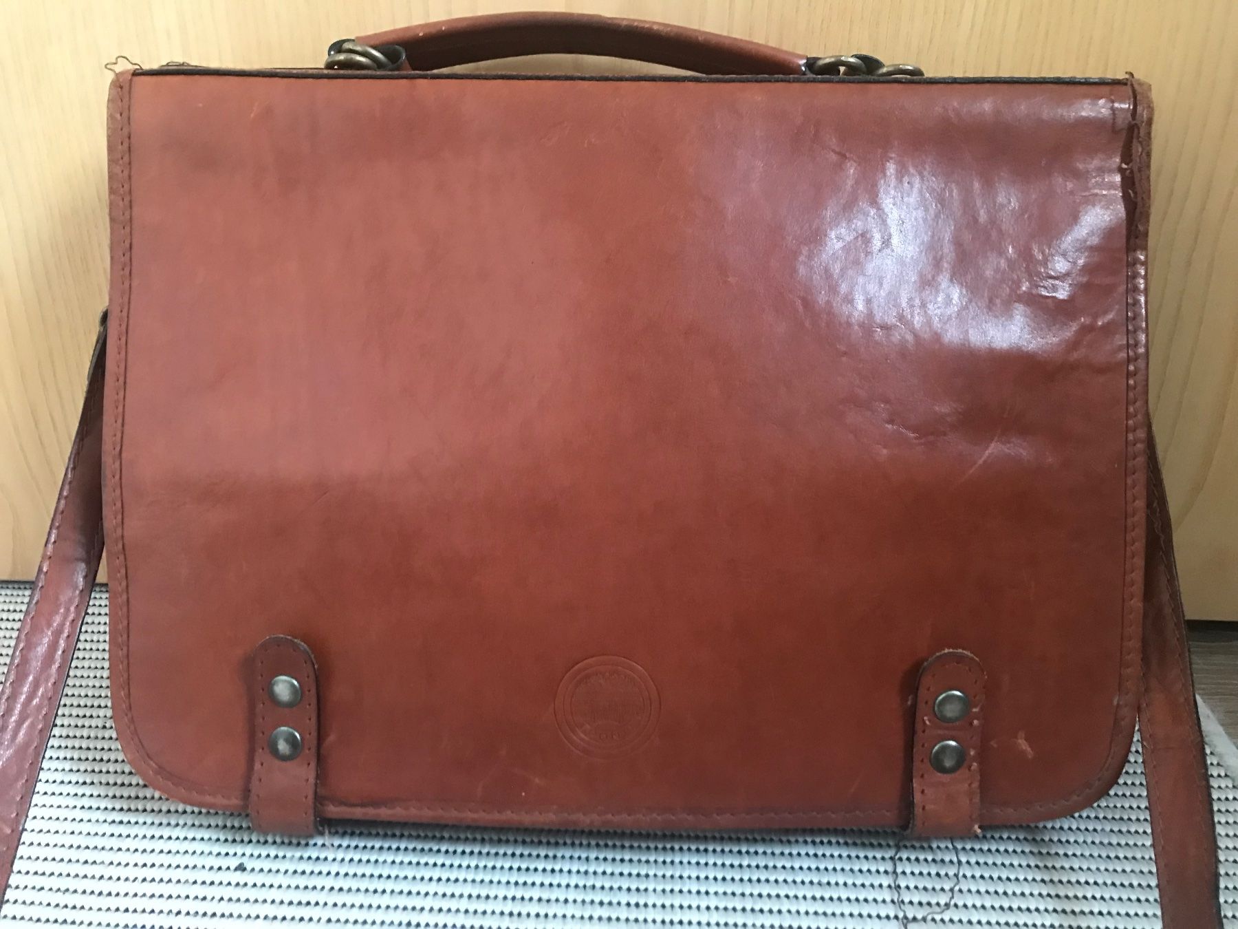 Valigie & Borse: I ponti porte-document vintage en cuir – Difettoso da Grimisuat venduto da eliseba88 2
