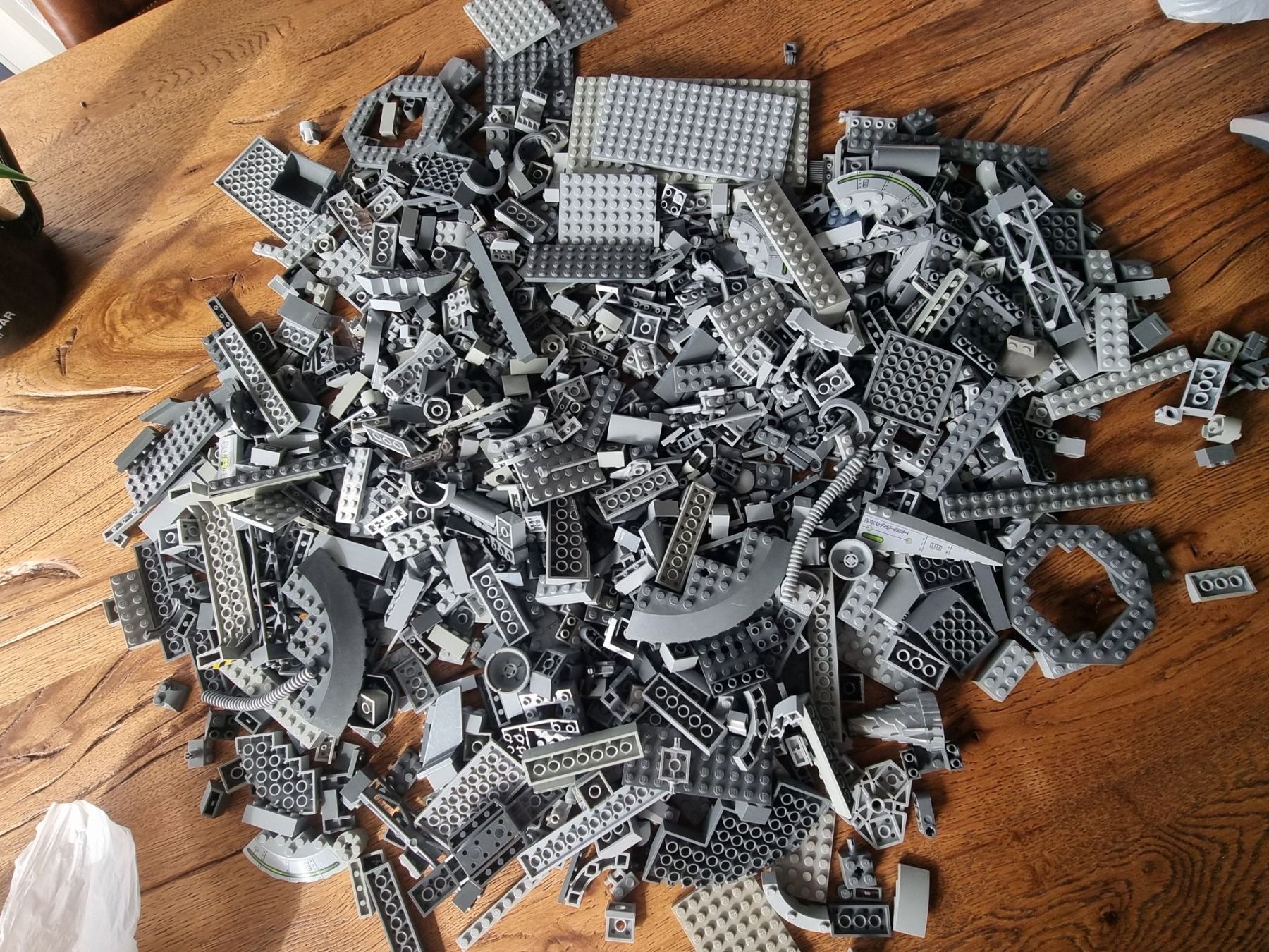 Lego Giocattoli: Graue Lego /  1350 Gramm – Usato da Untersiggenthal venduto da fantail 2