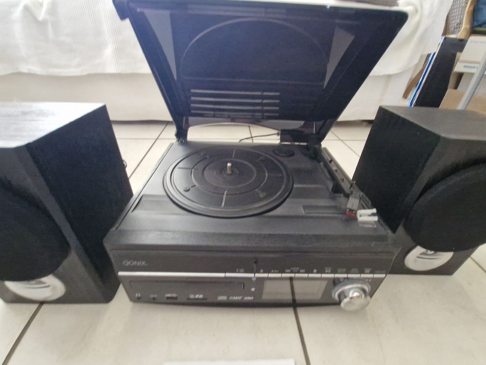 Audio- & Mediensysteme: Stereo hi-fi compatto Qonix – Gebraucht aus Giubiasco von bar_r9hz