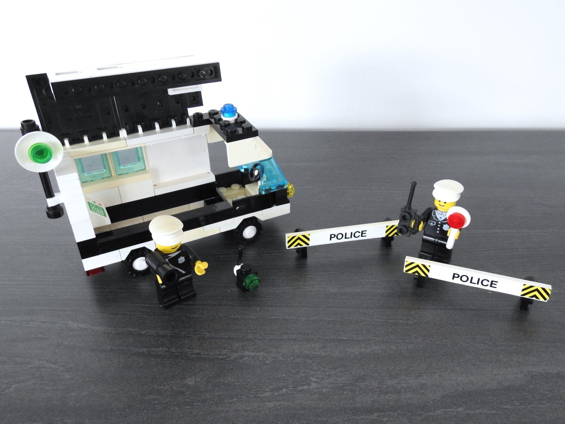 Lego Kit di costruzioni: Lego 6676 Mobile Command Unit, Town, Police – Usato da Büttenhardt venduto da LexyMara 3