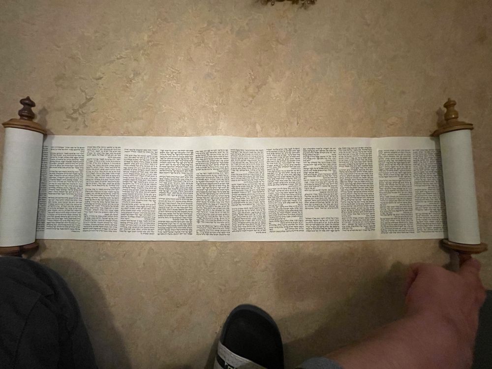 Zion Judaica Mini Torah-Rolle 20,3cm - Komplette 5 Bücher Moses Mit Vokalen