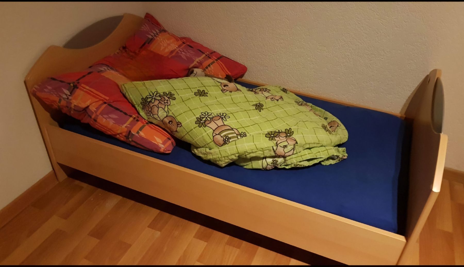 Letti: Kinderbett/Gitterbett/Babybett – Usato da Kandersteg venduto da Nazca01 1