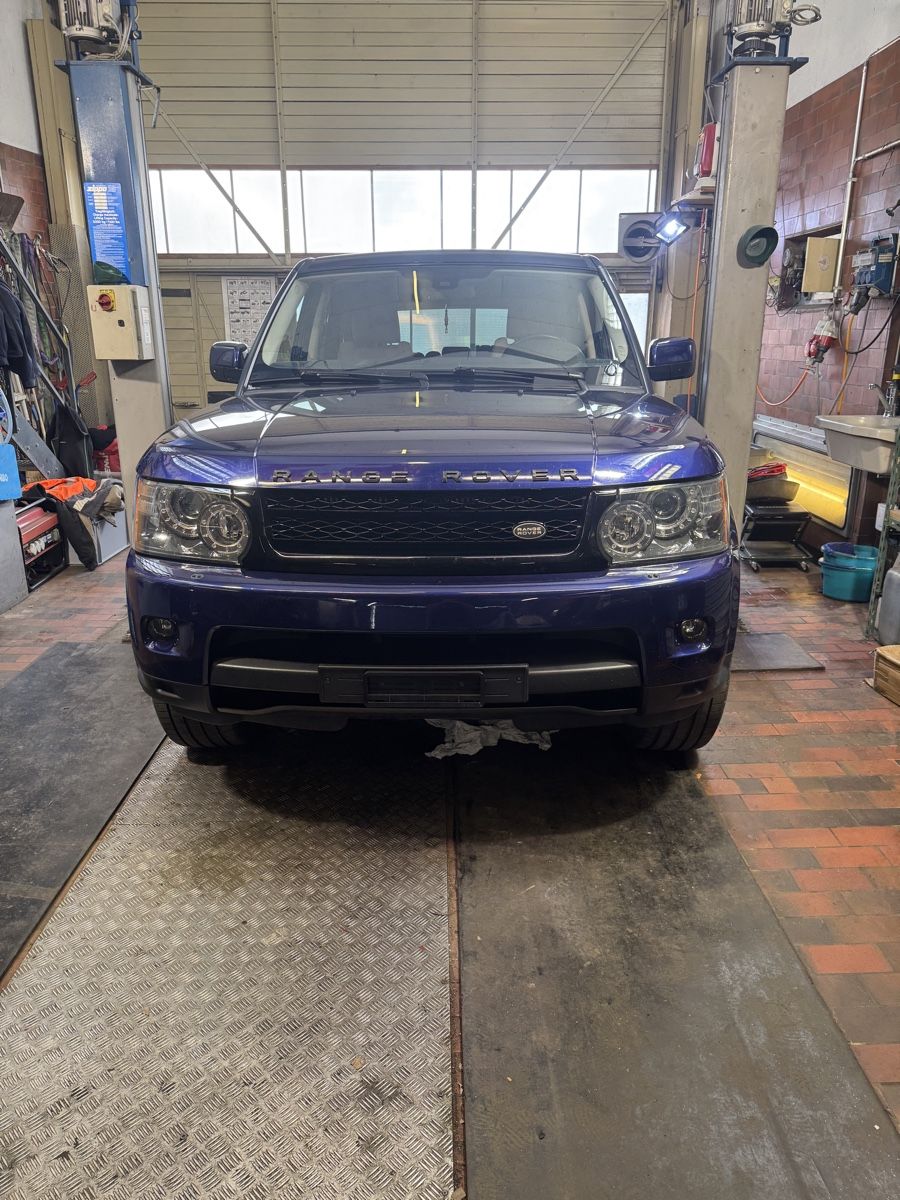 Land Rover Automobili: Range Rover Sport 3.0 Diesel – Difettoso da Beromünster venduto da sel_5jkf