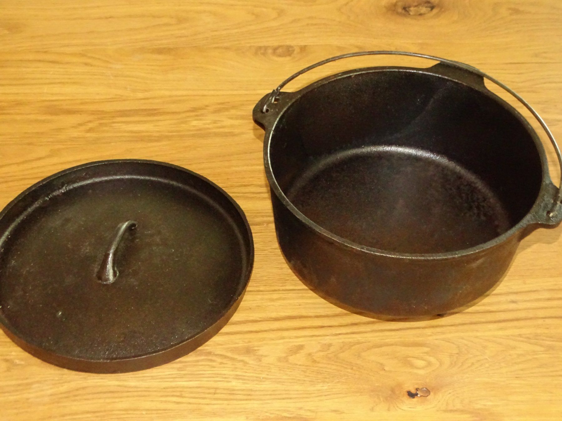 Töpfe: Gusseiserner Schmortopf 26cm / 10" – Gebraucht aus Hirzel von Musicman03