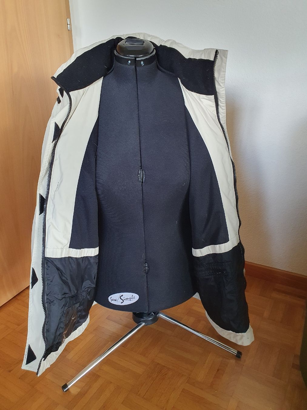 Jacken: Regenjacke von Cinnamon, Gr. 40 – Gebraucht aus Seuzach von man_w2dj 2