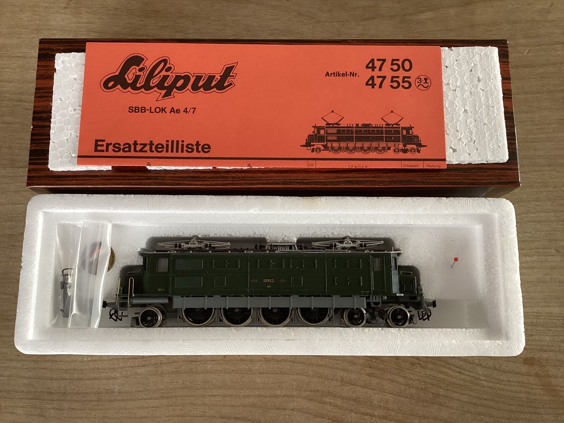 Liliput Modellini di ferrovie: H0 Liliput SBB Ae4/7 – Usato da Laupen BE venduto da lasvegas2012