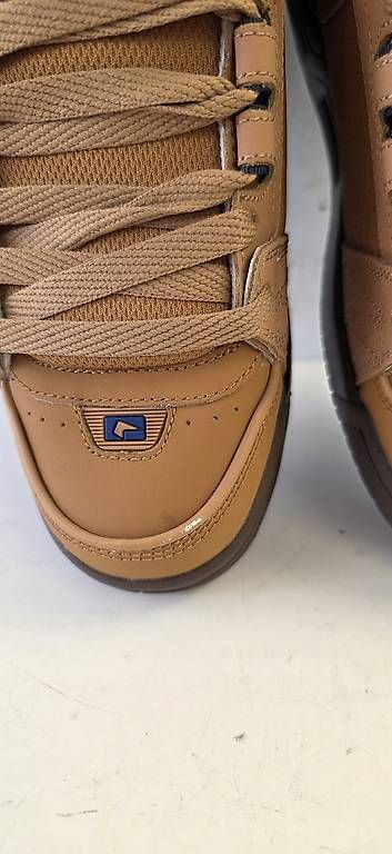 Globe Chaussures hommes: Chaussures NEUVES Globe Sabre, 42 – Neuf avec emballage d'origine à Sugiez par factorysportoutlet 2