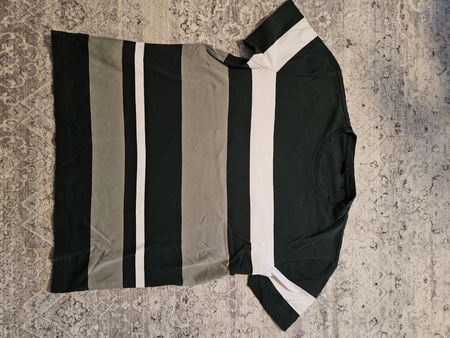 HUGO BOSS T-Shirt, gestreift, Grösse M, super Zustand!