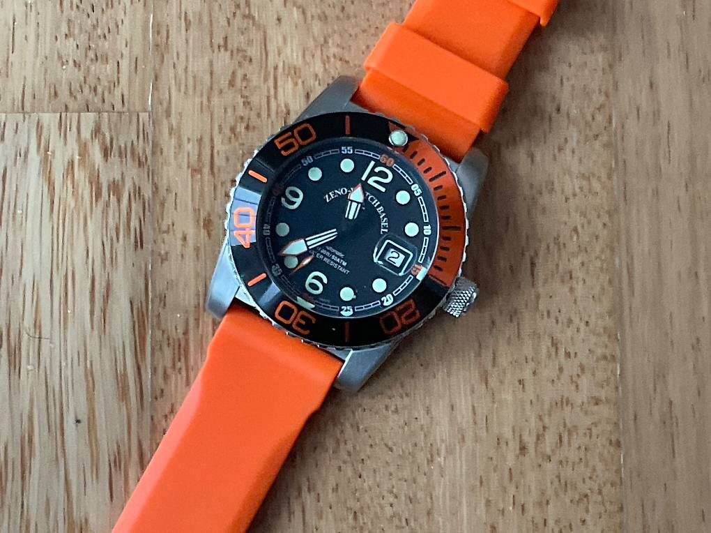 Zeno Orologi: ZENO AIRPLANE DIVER AUTOMATIC SCHWARZ,NEU – Nuovo (secondo la descrizione) da Bonstetten venduto da Fluca