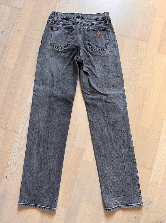 Jeans: Graue Jeans – Nuovo (secondo la descrizione) da Arlesheim venduto da dan_vv9f 1
