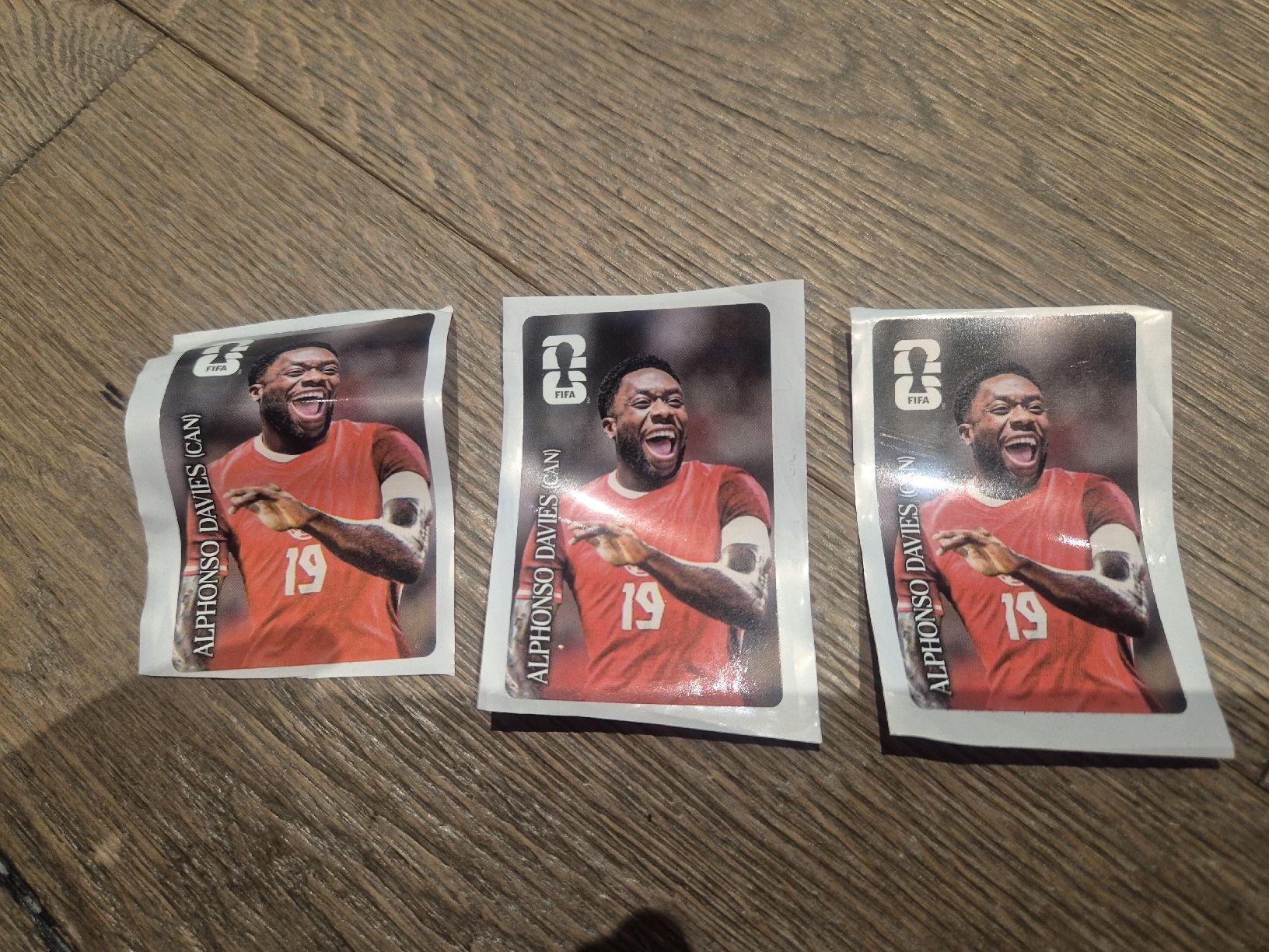 Panini Cartes à collectionner: panini coca Alphonso Davies – Neuf (Voir description) à Chézard-St-Martin par mga_wx9m