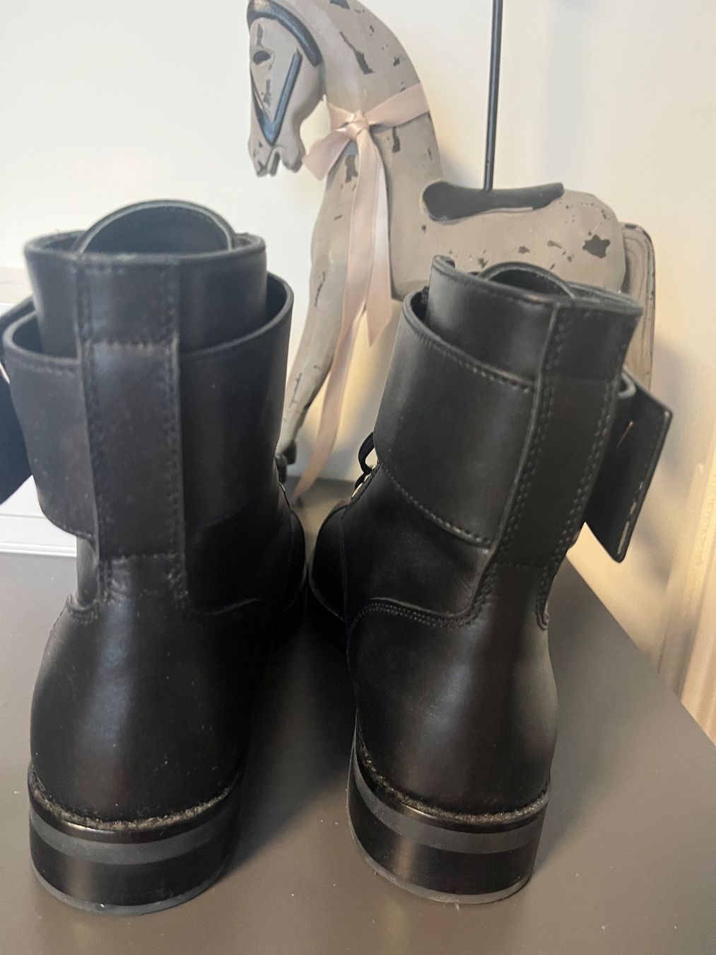 Scarpe da donna: wunderschöne lederstiefel neuwertig – Nuovo (secondo la descrizione) da Neuhausen am Rheinfall venduto da stundgirl 4