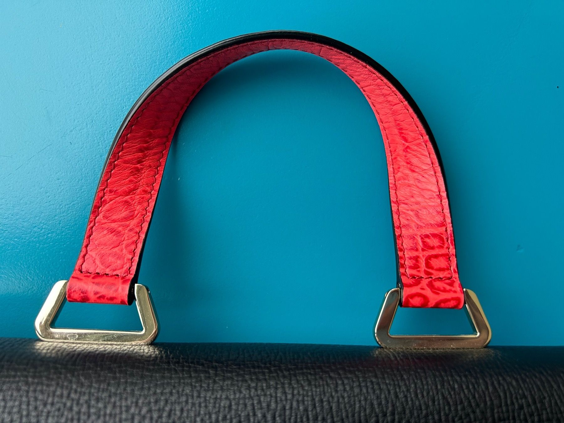 Armani Taschen für Damen: Emporio Armani leather handbag – Gebraucht aus Zürich von nat_k 2