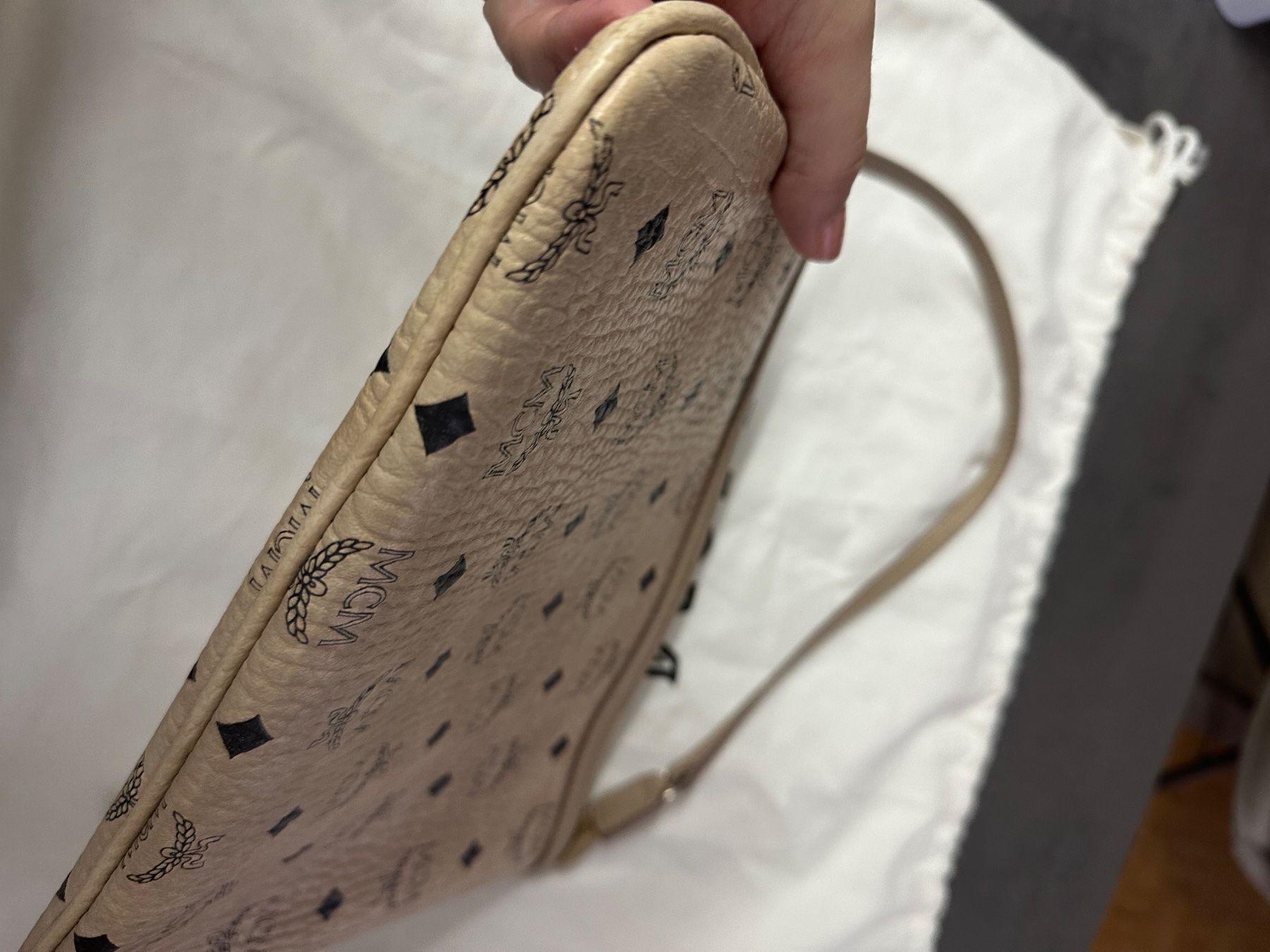 Mcm Borse da donna: Original MCM Shopper Medium mit Clutch – Usato da St. Gallen venduto da Kosa97 7