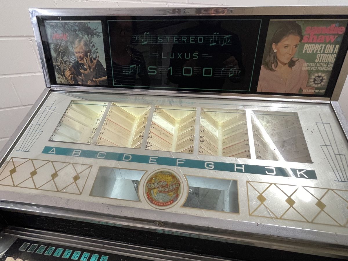 Jukebox: Jukebox Bergmann Luxus S100 – Difettoso da Aarau venduto da passaros 9