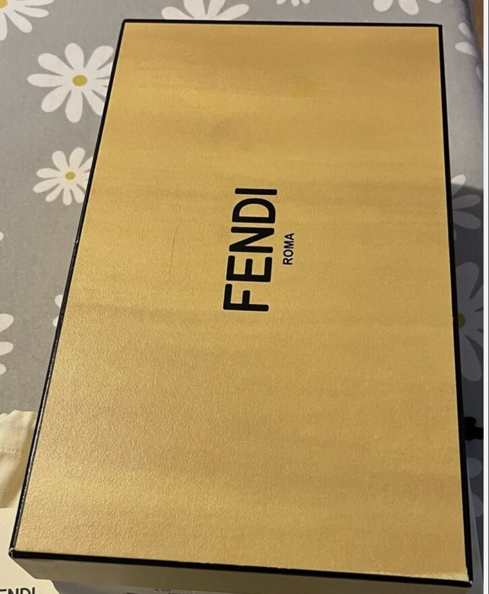 Fendi Scarpe da donna: FENDI Sandalen – Usato da Aarau venduto da drc_8b7f 1