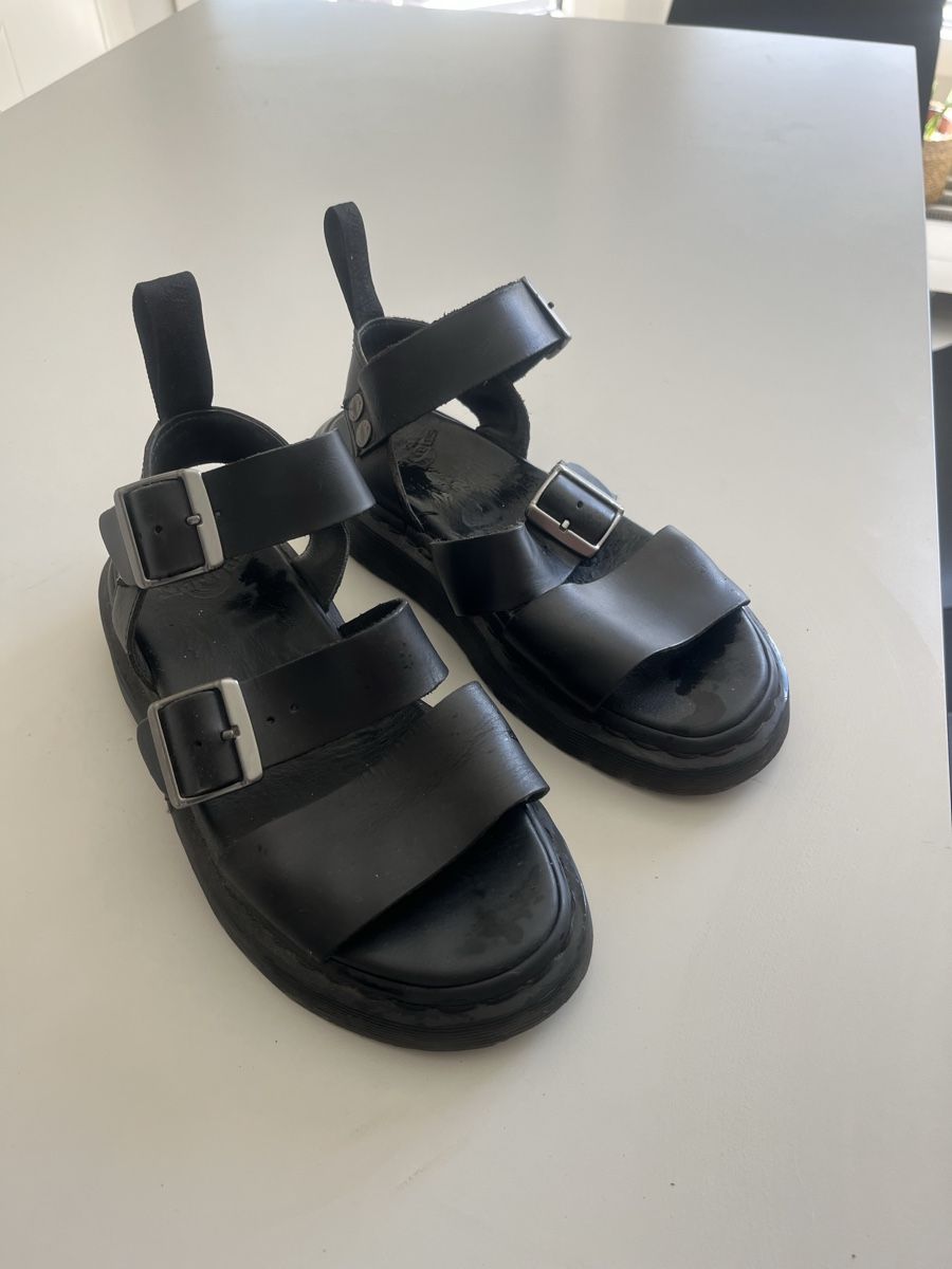 Dr. Martens Chaussures hommes: Dr.Martens sandals  – D'occasion à Porrentruy par wallnin