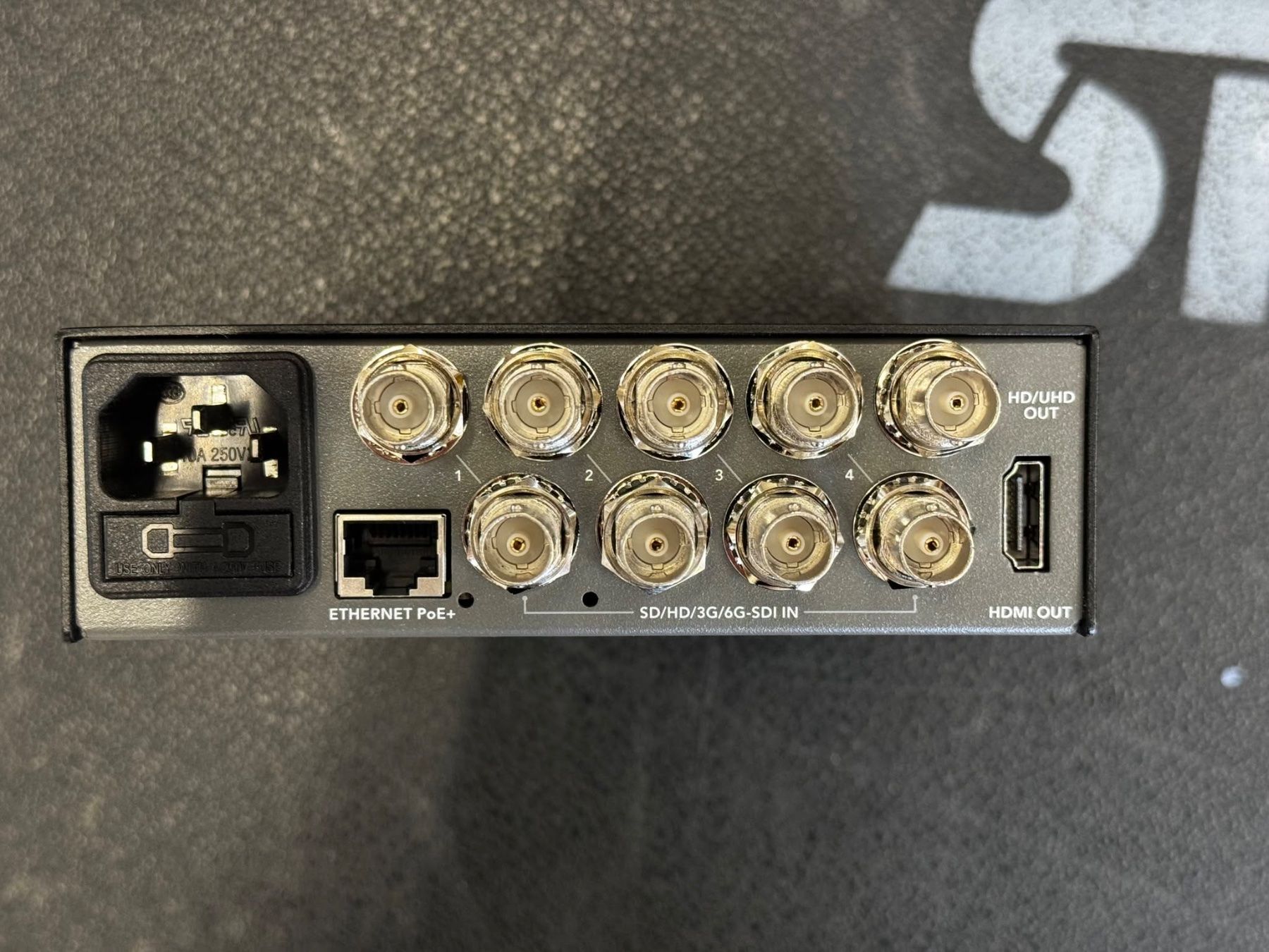 Blackmagic Convertisseurs: Blackmagic MultiView 4 – D'occasion à Herisau par Stagelight_AG 1