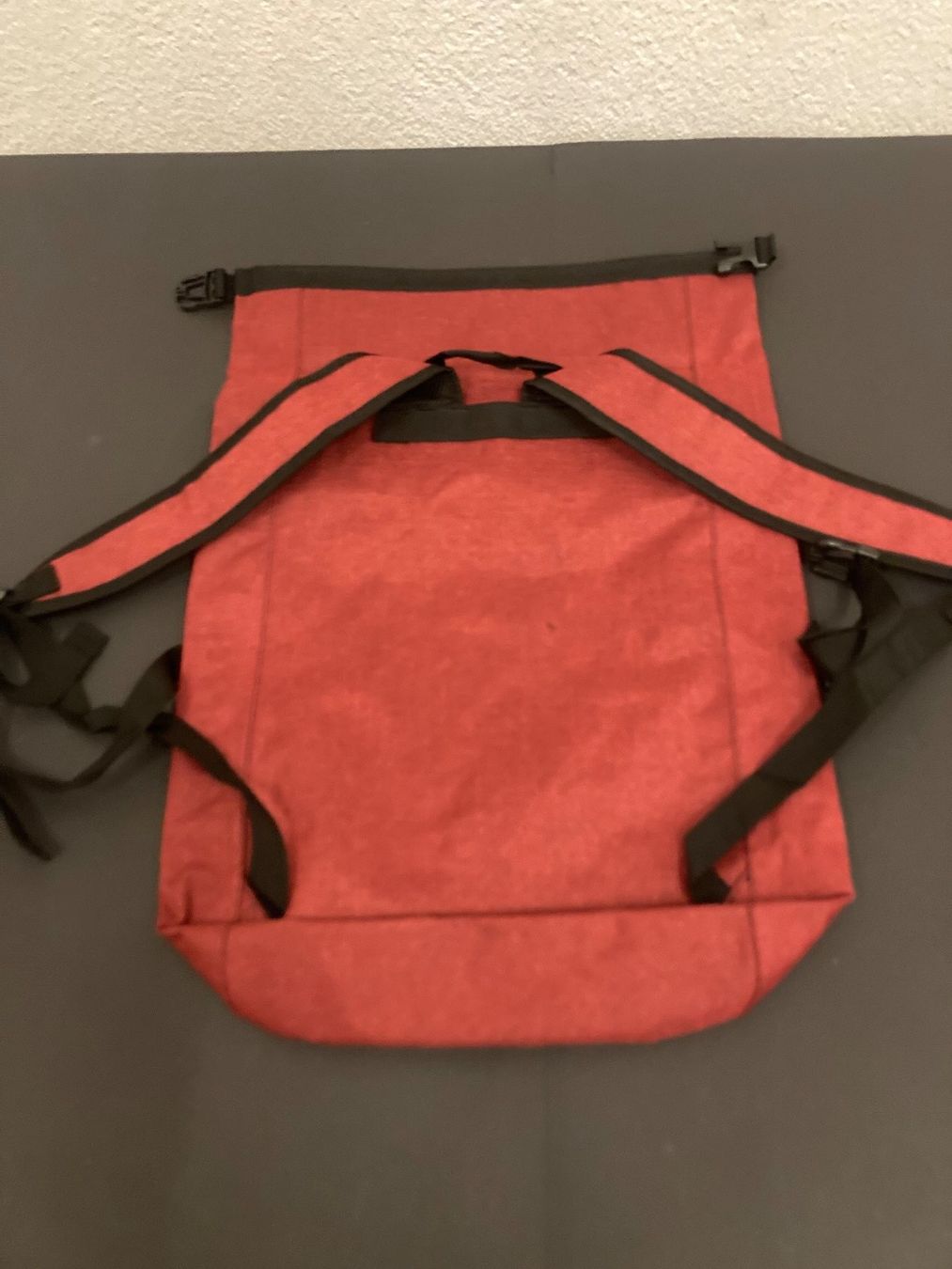 Zaini: Rucksack wasserdicht, ca. 60 x 40 cm, dunkelrot – Nuovo e nell'imballaggio originale da Neuenhof venduto da jorogo 5