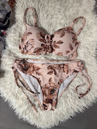 Blumen Bikini, Gr. 75C, neuwertig - ideal für den Sommer!