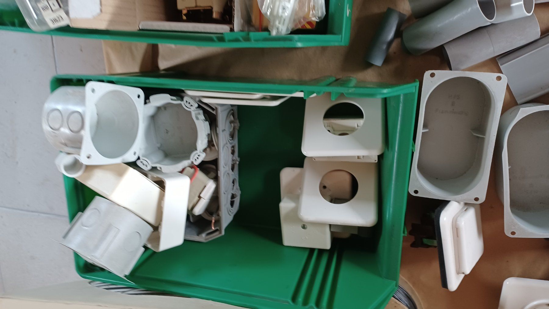 Interrupteurs: Div. Elektromaterial – D'occasion à Immensee par bubi19 8