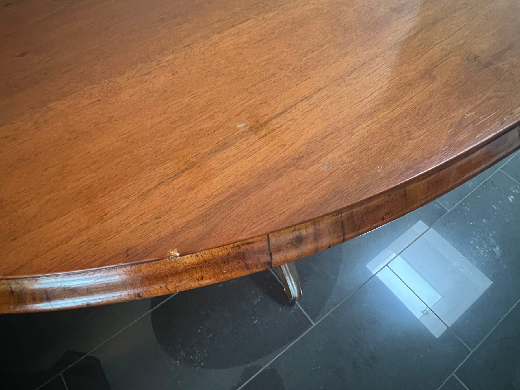 Tavoli: Antiker ovaler Biedermeier Ess- oder Salontisch – Usato da Zofingen venduto da travelller 7
