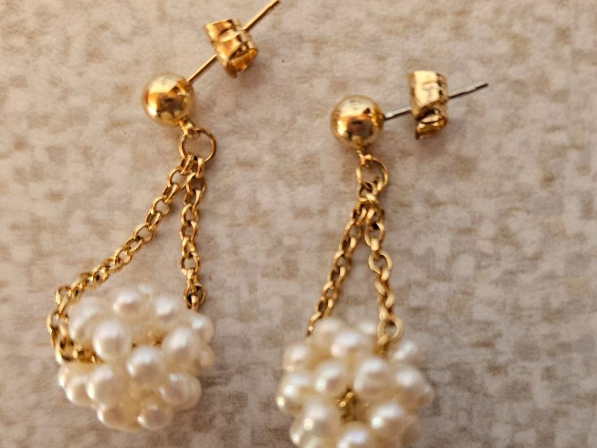 Orecchini pendenti & Orecchini a lobo: Elegante Goldene Perlen Ohrringe – Usato da Urdorf venduto da Colina 3