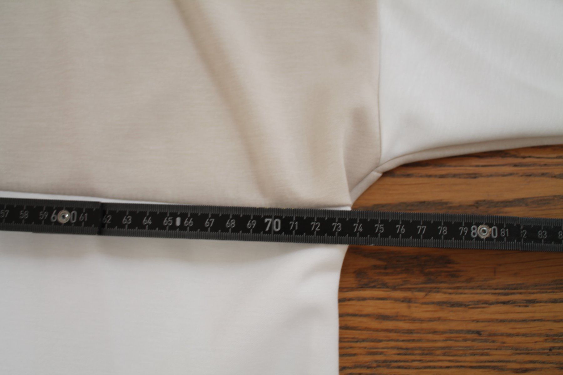 Maglioni & Felpe: Trendiger leichter Pullover, Beige/Weiss, Oversize Look – Nuovo e nell'imballaggio originale da Hüttwilen venduto da pinti55 8