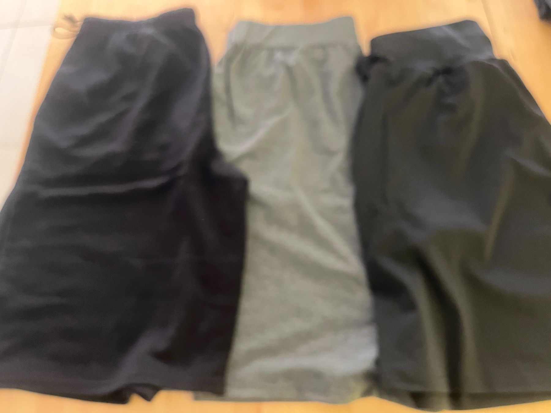 Kleiderpakete: 13 Paar Hosen Gr. 48/50 – Gebraucht aus Einsiedeln von Tru7 5